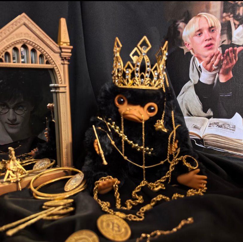 Harry Potter Fantastic Beast Sitting Sniffule（1 box)